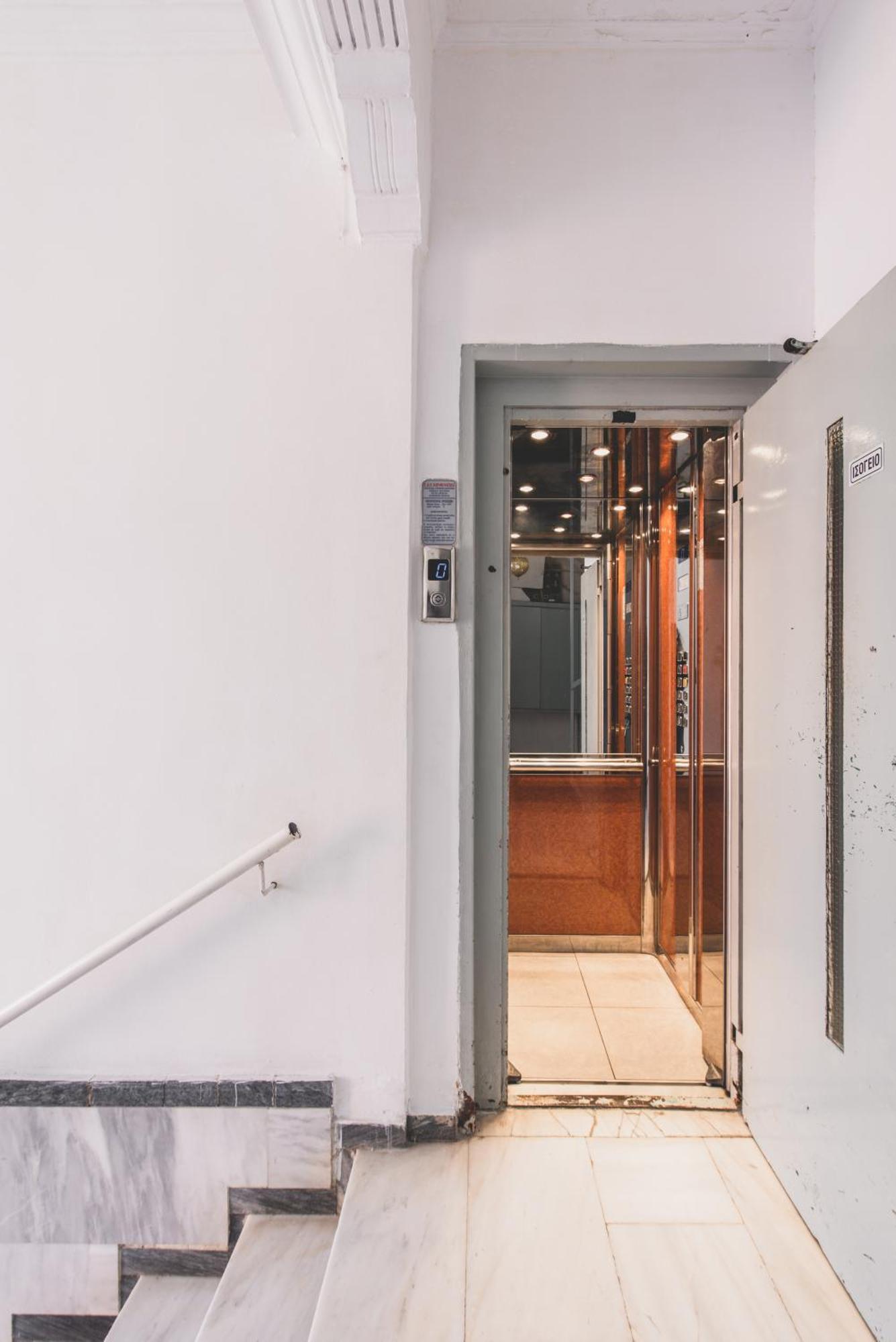 Luxury Flat In Historical Athens-Livingstone Opal Lägenhet Exteriör bild